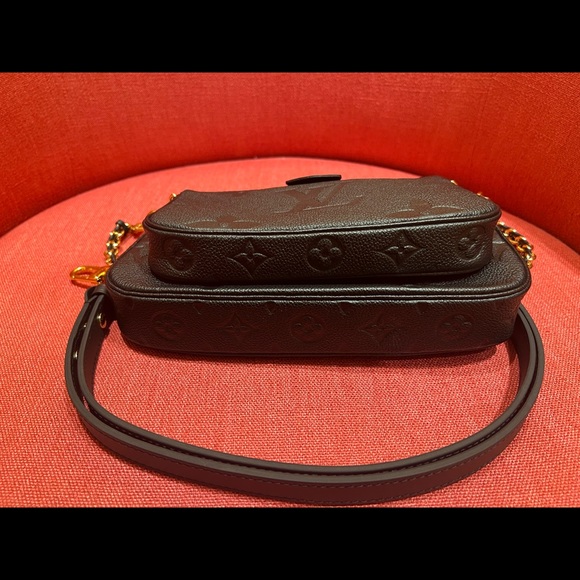 Louis Vuitton AUTHENTIC Multi pochette comes with the dust bag and box! - Picture 5 of 5